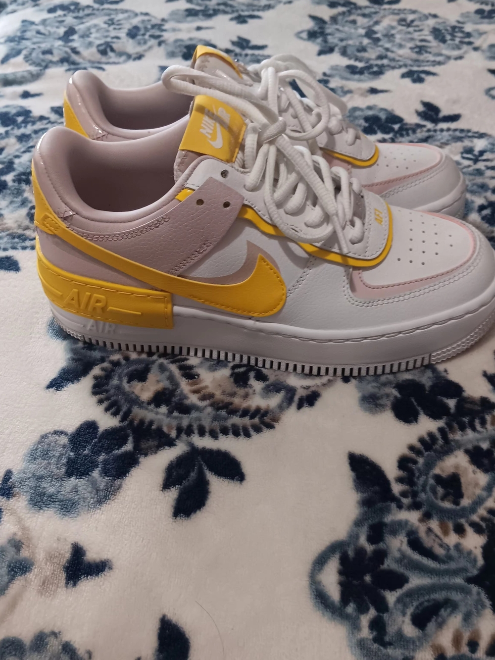 Nike Kids' White and Yellow Low-Top Sneakers